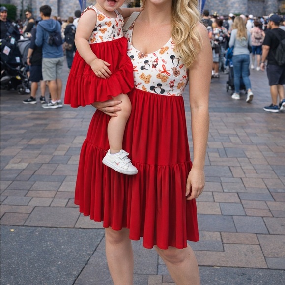 Mommy & Me Disney Set - Picture 1 of 12